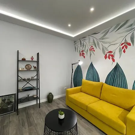아파트 Lovely New Near Tirana's Artificial 티라나