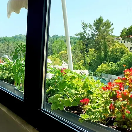 Lovely New Near Tirana's Artificial 公寓 *