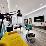 Lovely New Near Tirana's Artificial * 地拉那